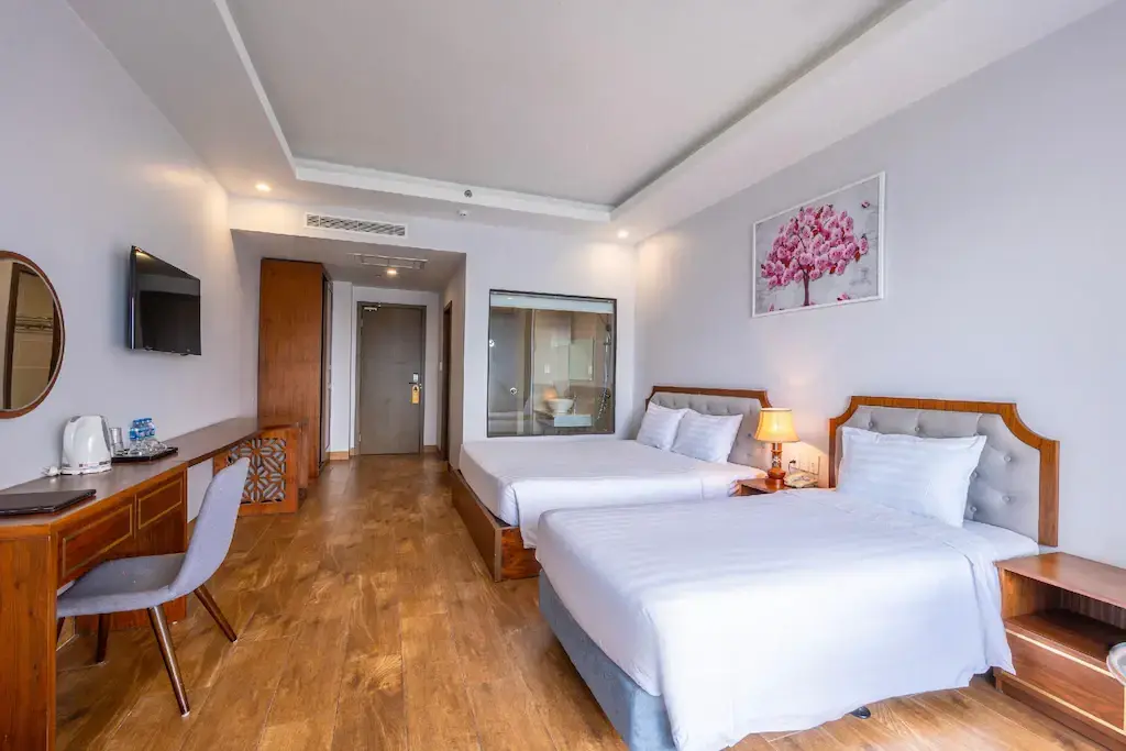 اكزكتيف ثلاثية مطله على البحر