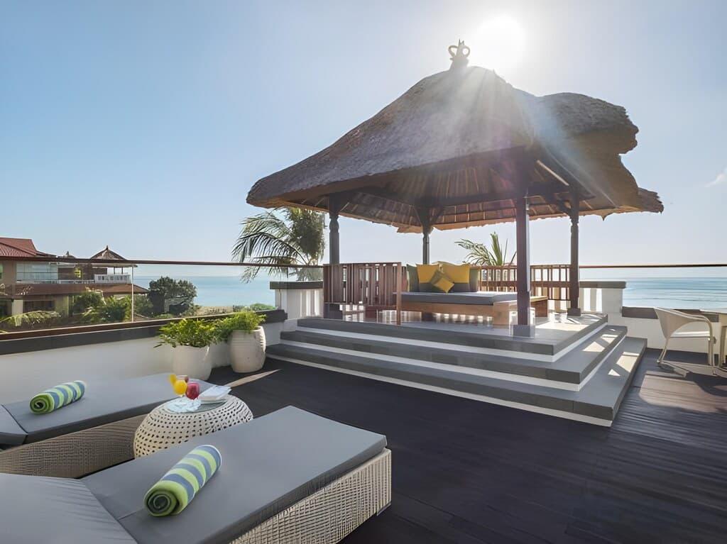 جناح على السطح مواجه للمحيط 