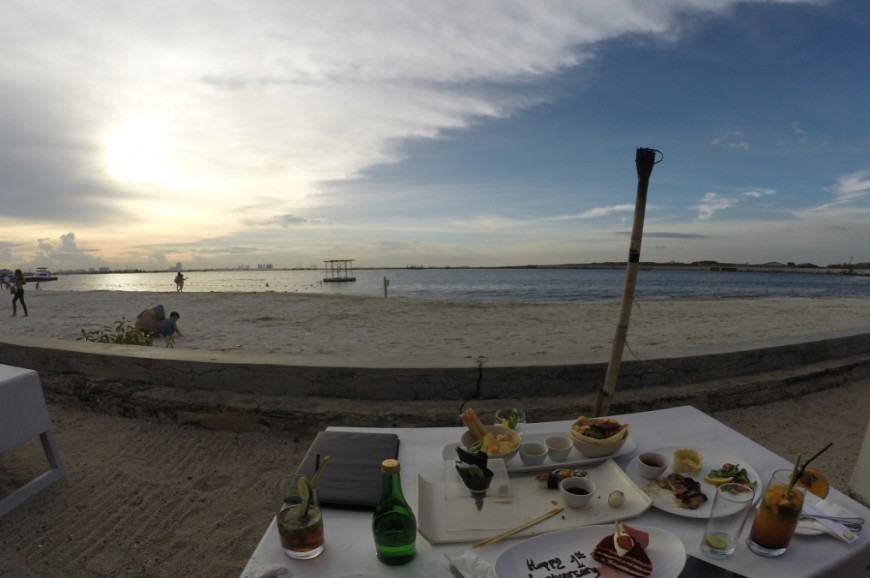 شاطئ انشول جاكرتا اندونيسيا شاطئ انشول جاكرتا اندونيسيا