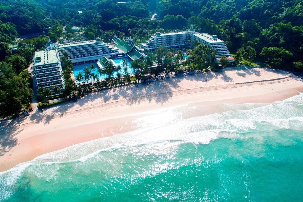 Le Meridien Phuket Mai Khao Beach Resort Thailand