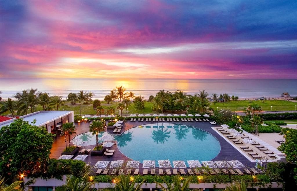 Pullman Phuket Karon Beach Resort Thailand