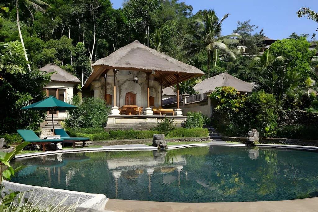 فيلا هيلينغ بوول	