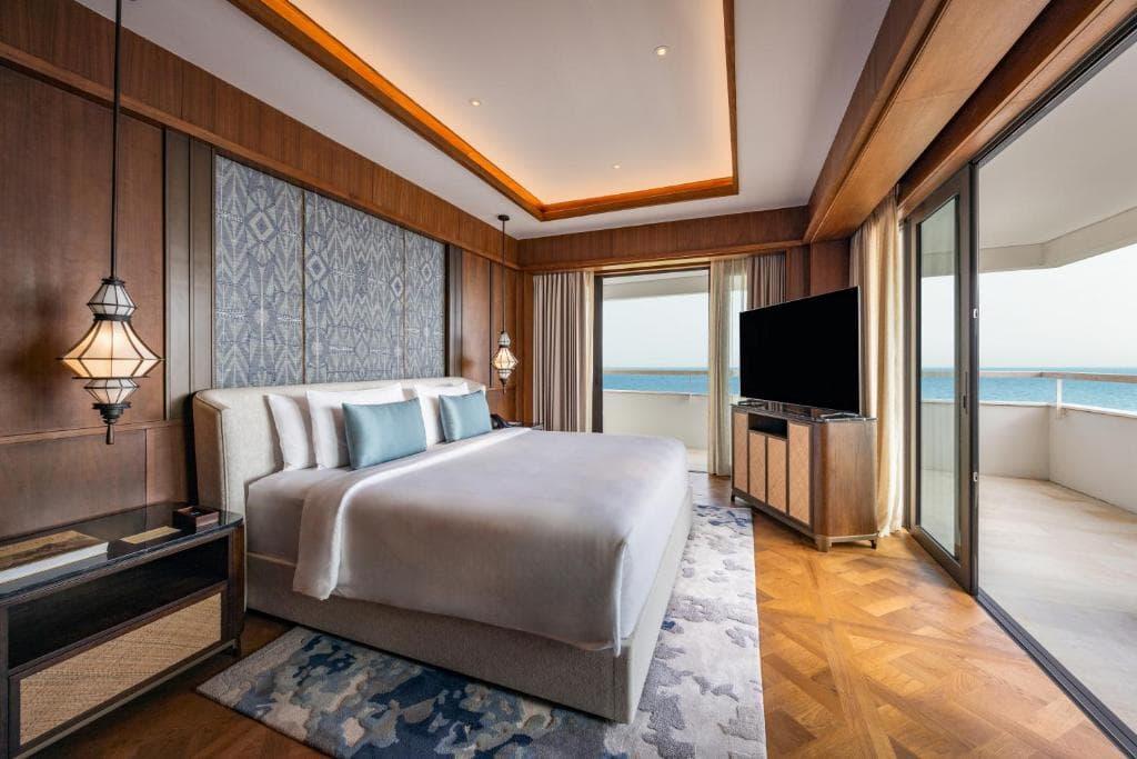 جناح اكزكتيف مطل على المحيط