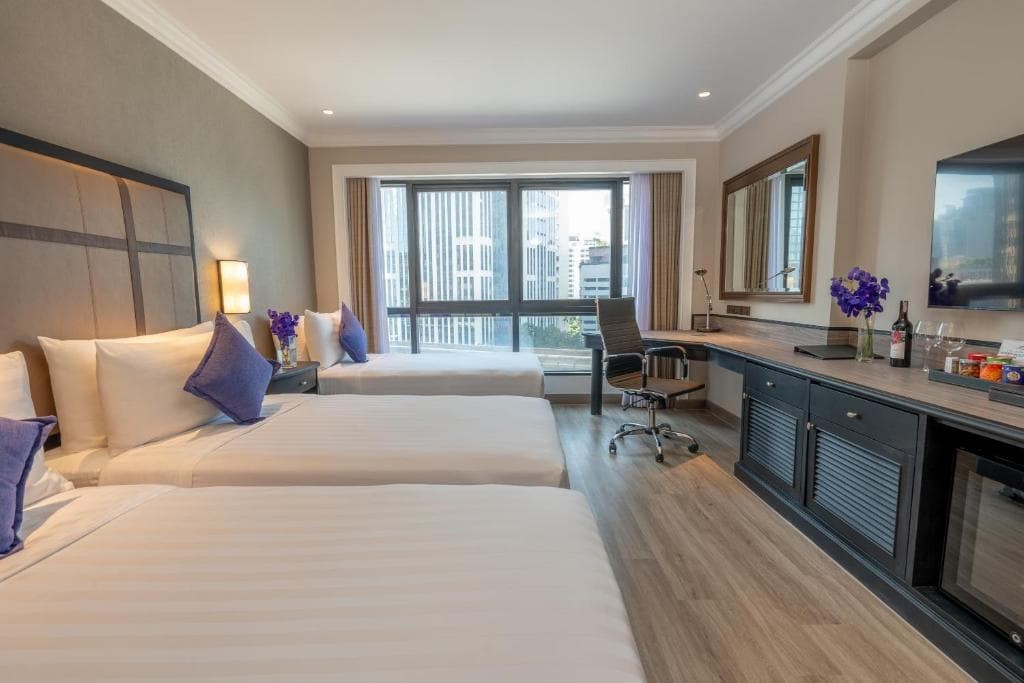 ديلوكس ثلاثية