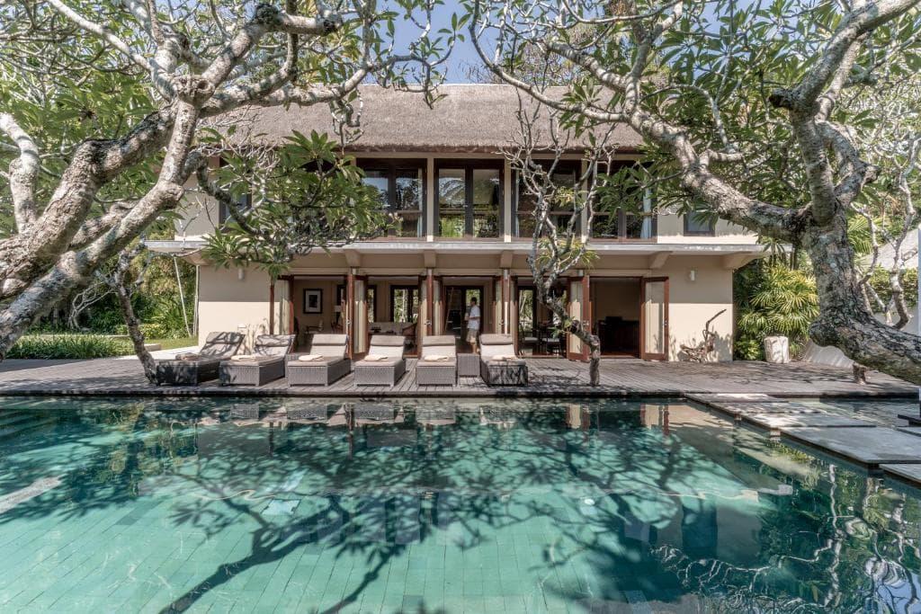 فيلا 3 غرف نوم مع مسبح 