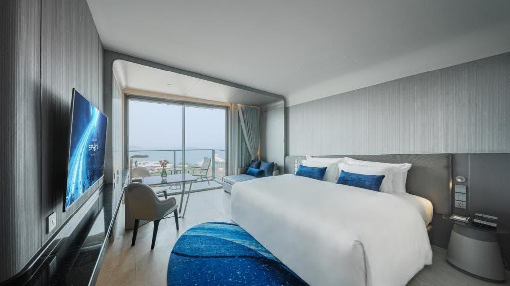 سبيس كونيكس