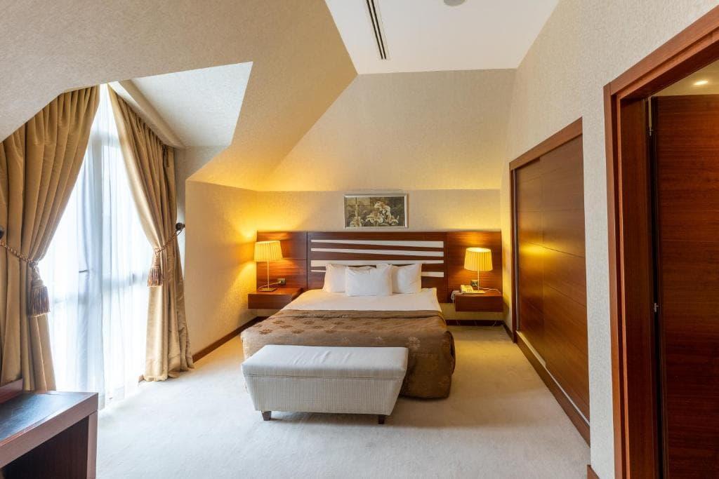 جناح جونيور