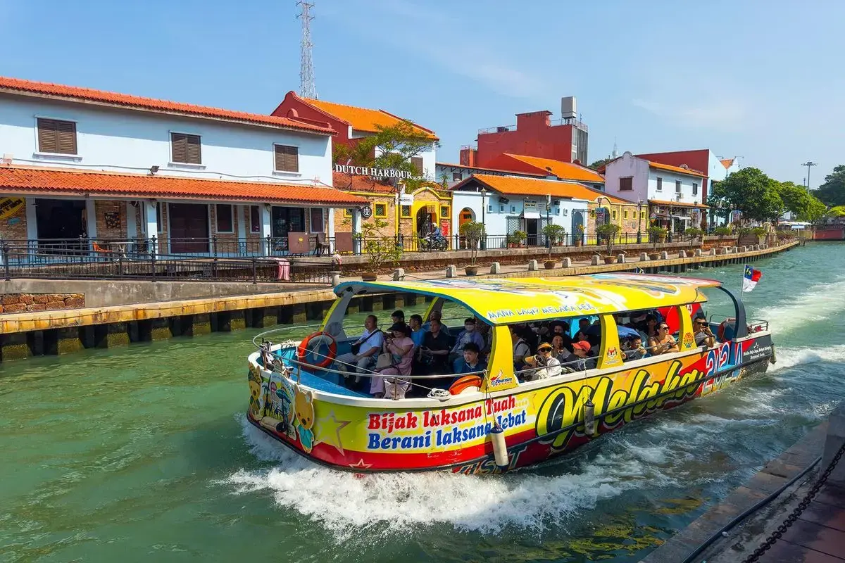 جولة سياحية الى مدينة ملاكا | أفضل الأماكن والأنشطة السياحية ملقا