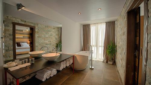 gallery_141732111-5e3ed55c077c7.jpg