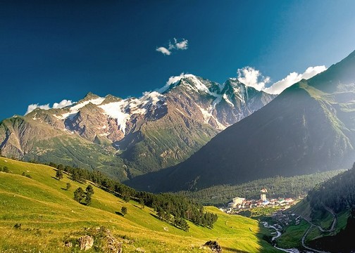 بورجومي-باكورياني